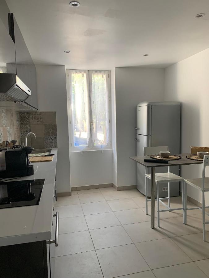 L'Almanarre Apartment Hyeres Exterior photo